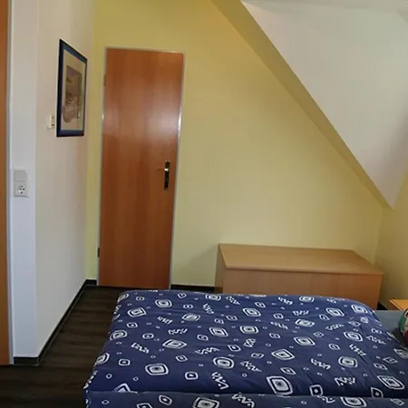 Semesterbostad Am Deich 23 Strandeule